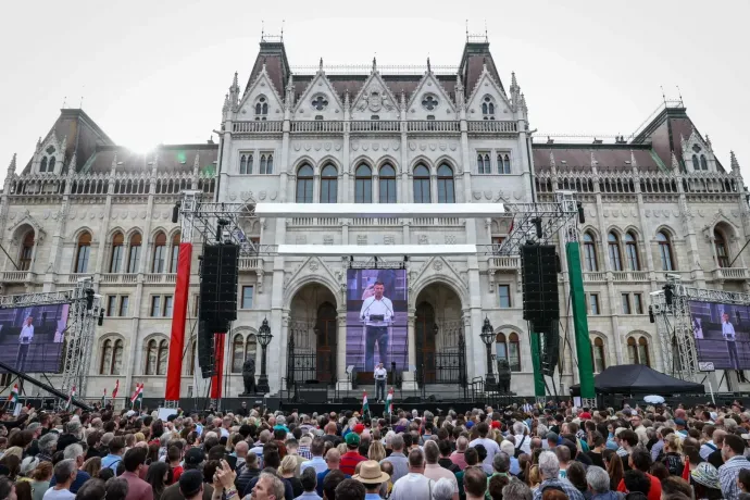 Megtelt a Kossuth tér Magyar Péter szombati tüntetésén