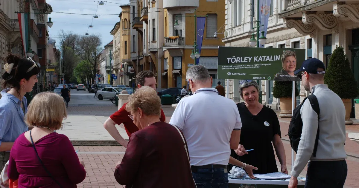 Olyan ez, mintha egy újabb hangszórót kaphatnék a kezembe – Szegeden kampányolt Törley Katalin