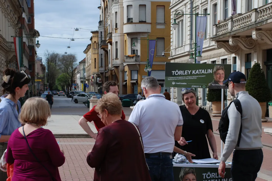 Olyan ez, mintha egy újabb hangszórót kaphatnék a kezembe – Szegeden kampányolt Törley Katalin