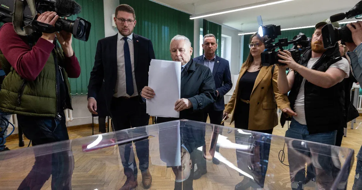 Orbán lengyel szövetségesének és Tusknak is van miért örülnie és aggódnia
