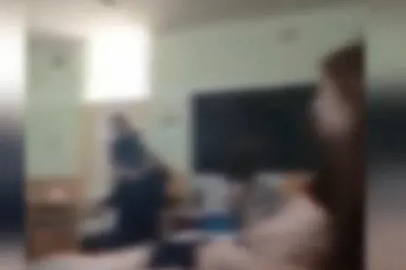 Felpofozott és fellökött egy hatodikos diákot a tanára egy pesterzsébeti iskolában