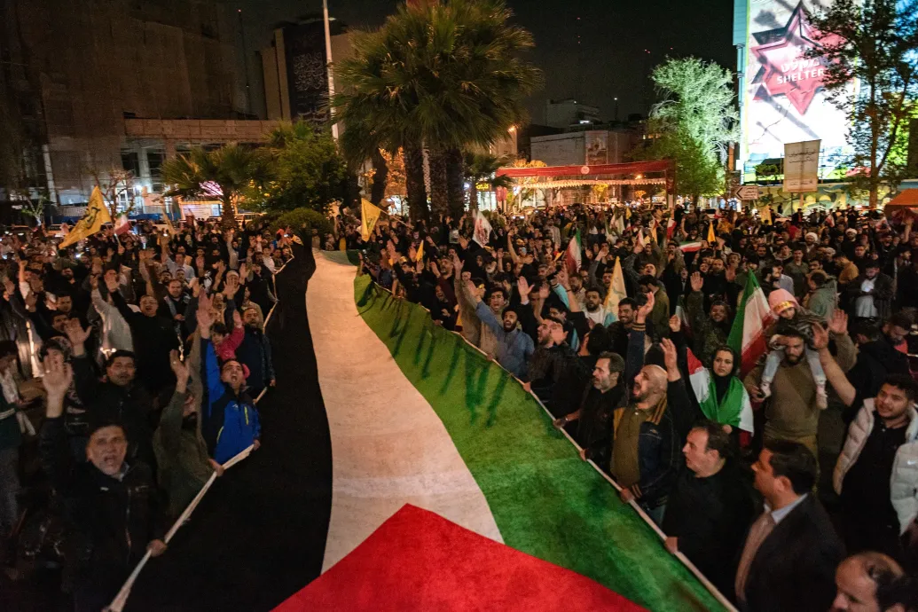 Irán szombaton tájékoztatta a Fehér Házat az Izrael elleni katonai akcióról