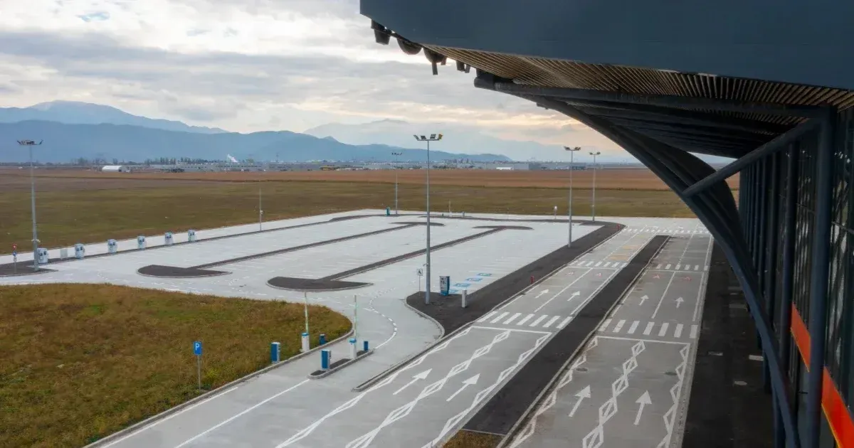 Új lendületet kaphat a brassói repülőtér, egy német légitársaság júniustól új járatokat indít Vidombákról