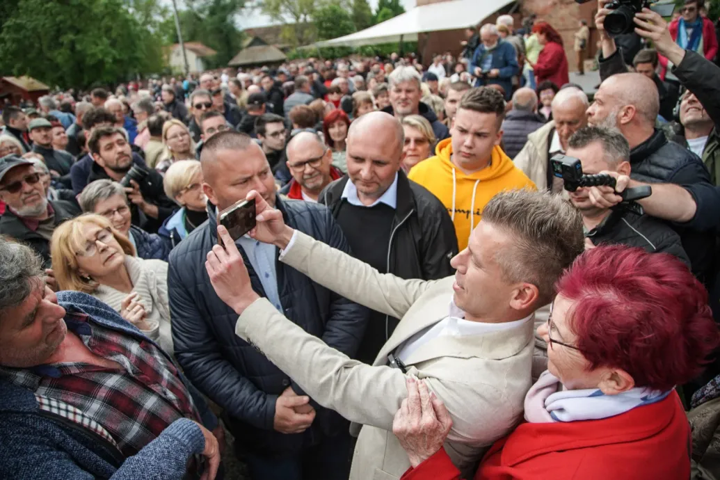 Magyar Péter megkezdte az országjárást, bejelentette, hogy Debrecenben lesz az anyák napi nagygyűlés