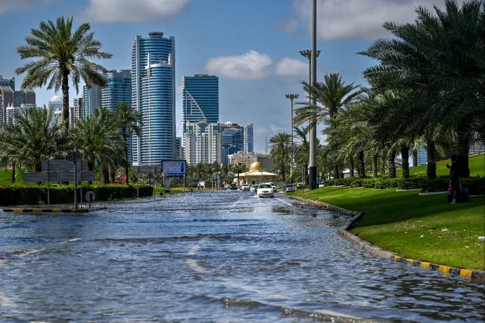 Az emberi beavatkozás is felelős lehet a Dubajra lezúduló özönvízért