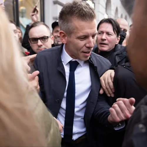 Telex: A Fidesz, a DK és a Momentum is kevesebb dualviselőt ...