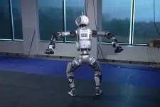 Teljesen új robotot mutatott be a Boston Dynamics, a szaltózó, parkourozó előző modell nyugdíjazása után