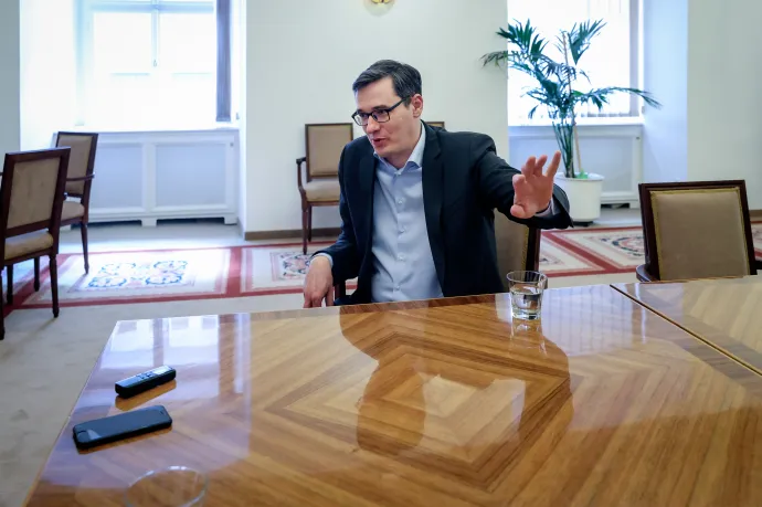 Karácsony Gergely: Szekunder szégyent éreztem, aztán elnevettem magam Szentkirályi videóján