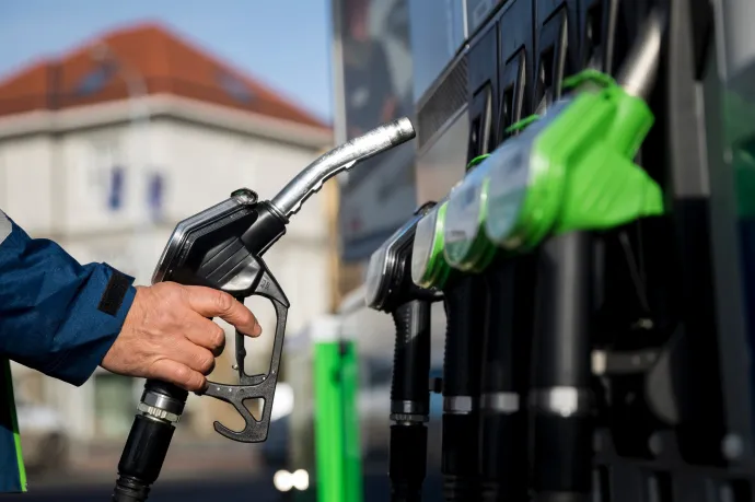 Szerdától bruttó nyolc forinttal csökken a gázolaj nagykereskedelmi ára