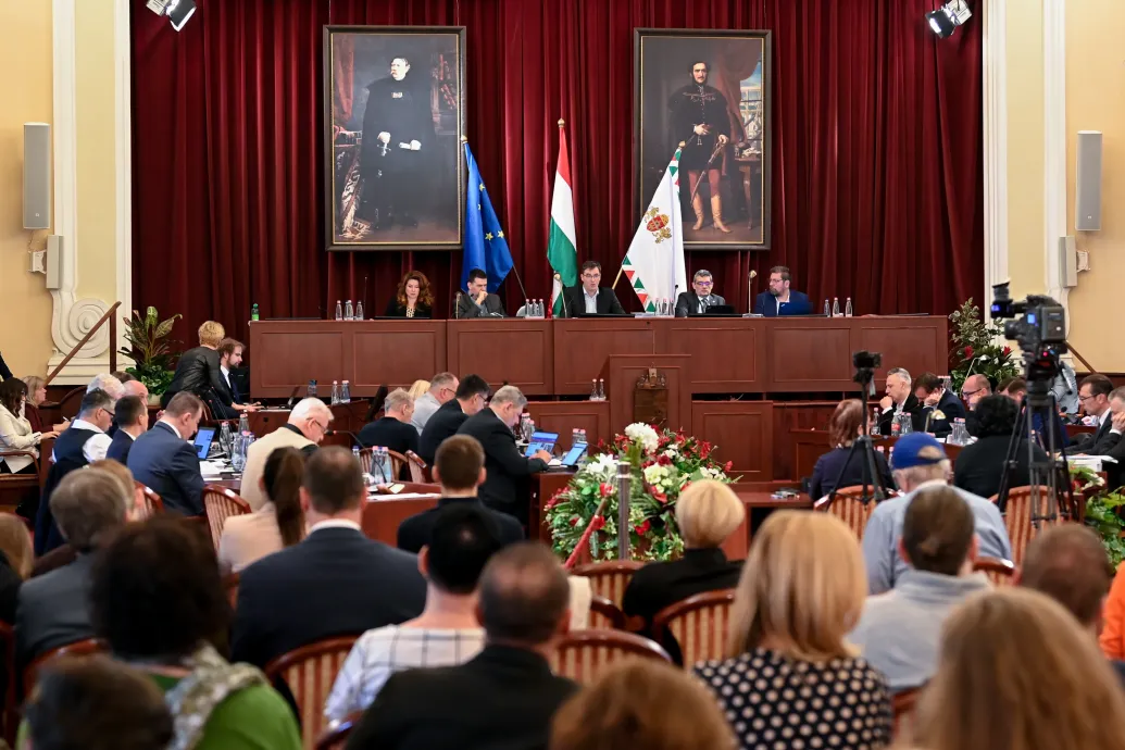 Mindenki szerint nehéz öt év volt – utoljára ült össze ebben a formában a Fővárosi Közgyűlés