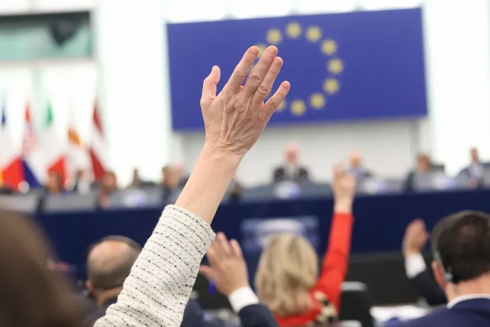 Megszavazta az EP a szabályokat, amelyek alapján a magyar kormánnyal szemben is eljárás indulhat