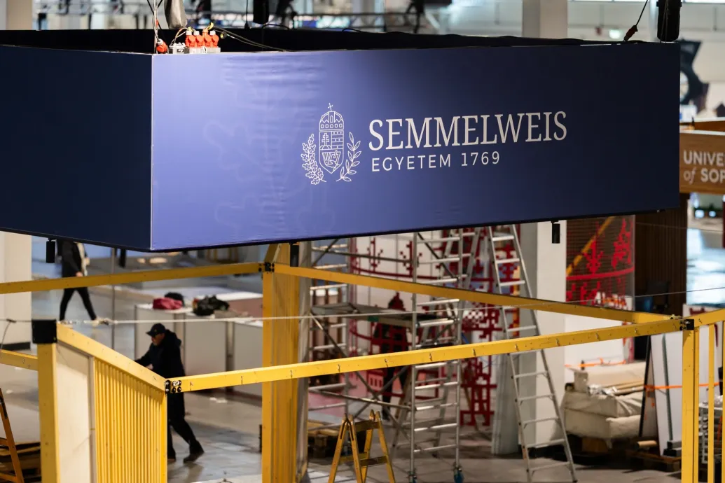 Hány kiló? Van barátja? — abszurd kérdésekkel bombázták a Semmelweisre felvételizőket