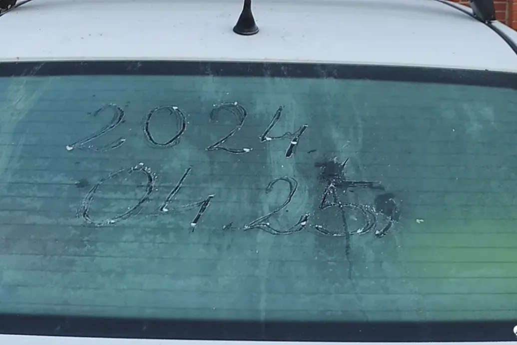 Még egy fagyos reggel várható, és a hétvégén már 25 fok lesz