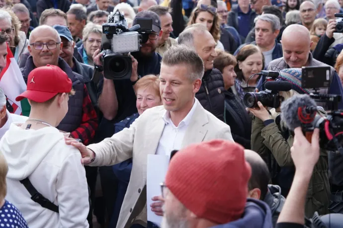 Magyar Péterék mérlegelik az indulást a fővárosi listán is