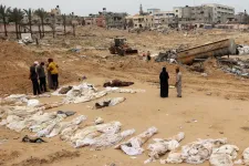 Tagadja az izraeli hadsereg, hogy civileket végeztek volna ki a Nasszer kórháznál