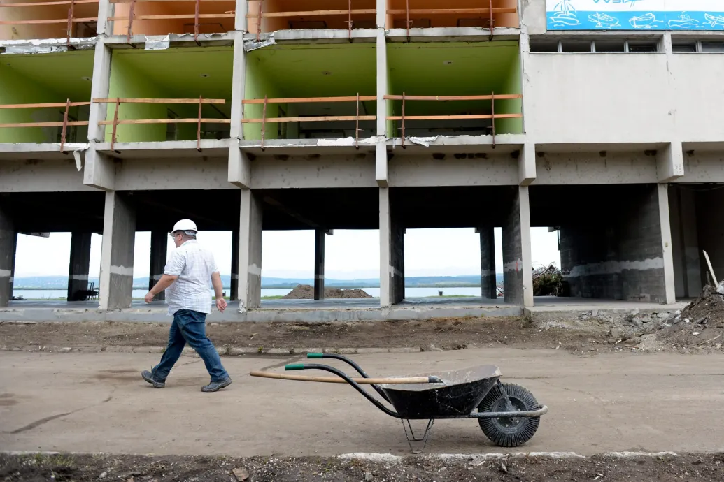 Éves viszonylatban 30 ezerrel nőtt a munkanélküliek száma