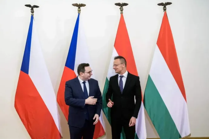 Standing next to Szijjártó, Czech FM says Russian imperialism greatest threat to Europe