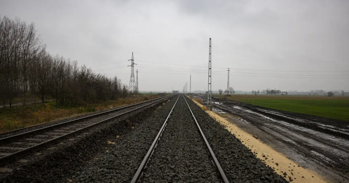 A Budapest-Belgrád után a V0-t és az új ferihegyi vasútvonalat is a kínaiak építenék meg, kínai hitelből