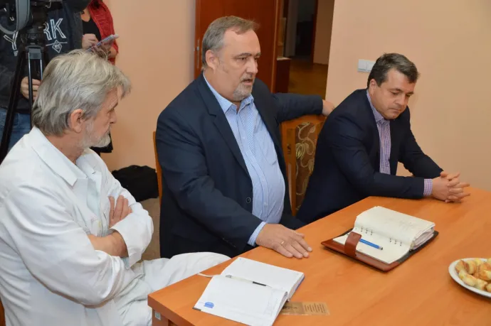 A fideszes képviselő sem tudta megakadályozni a kiskunhalasi kórház főigazgatójának távozását