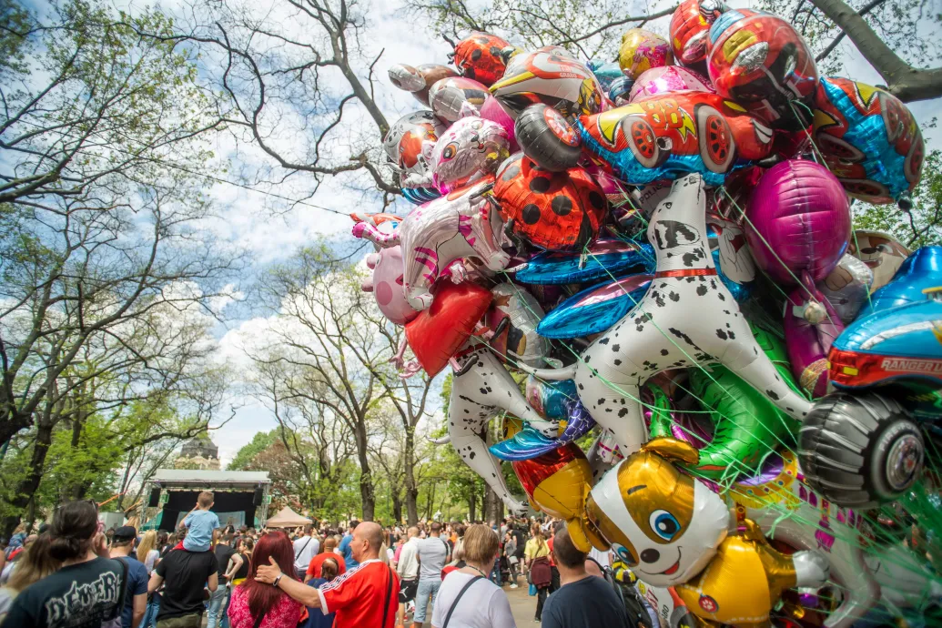 Napsütéssel búcsúzik az április, május 1-jén sem lesz eső