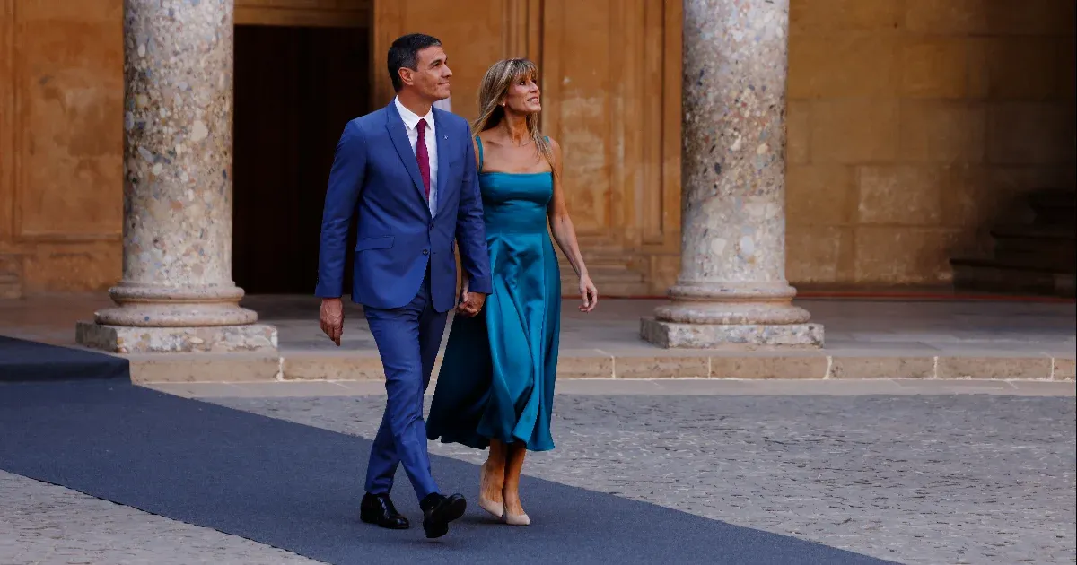 Nem mond le a spanyol kormányfő, miután korrupcióval vádolták meg ellenfelei a feleségét