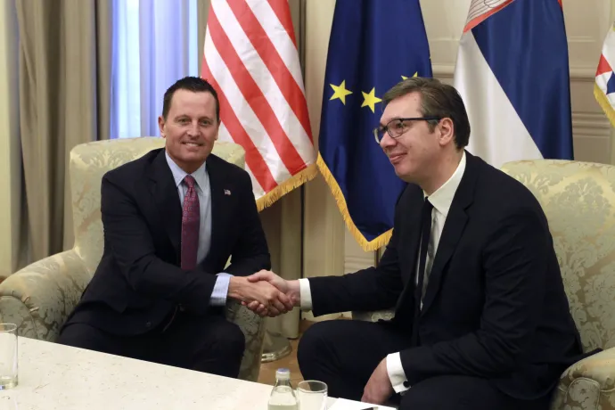Richard Grenell, az Egyesült Államok akkori koszovó-szerbiai párbeszédért felelős megbízottja találkozik Aleksandar Vučić szerb elnökkel Belgrádban tett látogatása során 2020. január 24-én. – Fotó: Milos Miskov / Anadolu Agency / Getty Images