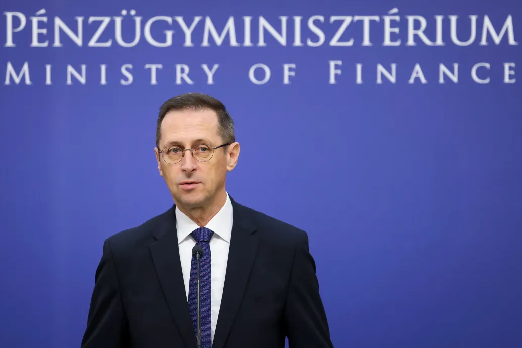 Bizakodó pénzügyi előrejelzéseket küldött a kormány Brüsszelbe