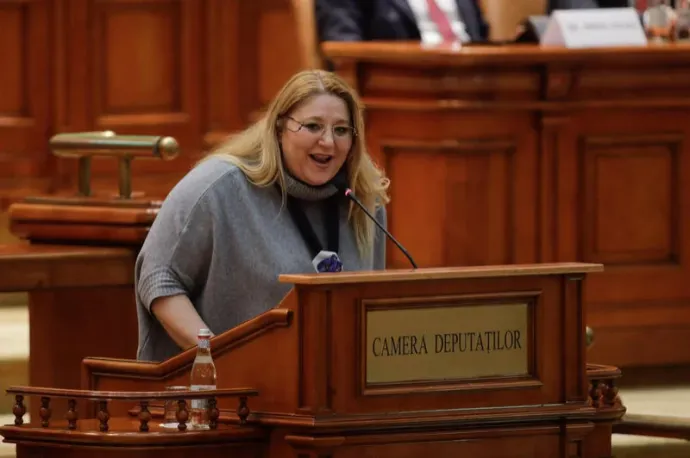 Fordulat a bukaresti főpolgármesteri székért folyó versenyben: Diana Șoșoacă is indul