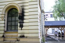 Molotov-koktélt dobtak egy varsói zsinagógára szerdán