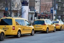 Az Uber és a Bolt után újabb taxiszolgálató cég jön Budapestre