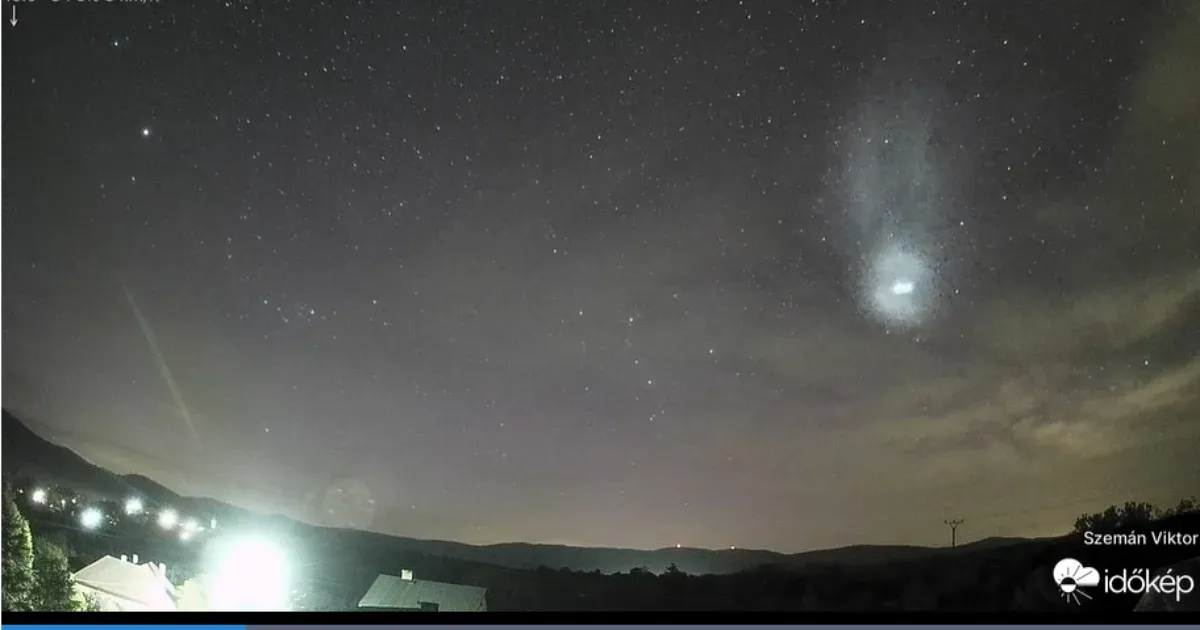 A sarki fényt és a Space X rakétáját is lehetett látni itthonról az éjszaka