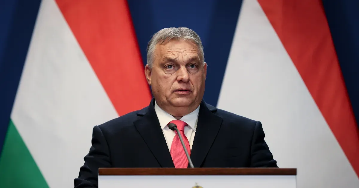Szerkesztőségeket perelt be Orbán Viktor