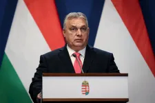 Szerkesztőségeket perelt be Orbán Viktor