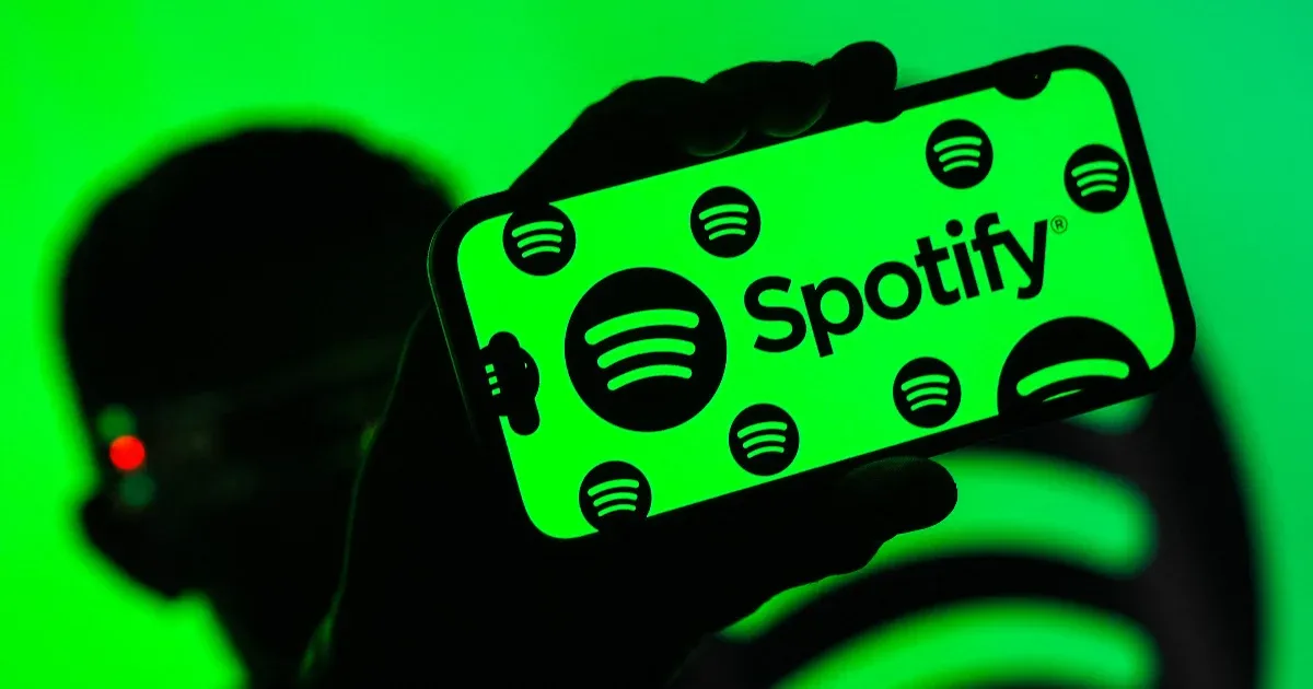 Úgy tűnik, a dalszövegeket is fizetőssé teszi a Spotify
