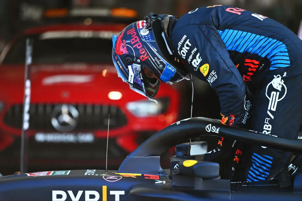 Verstappené a pole pozíció, ő nyerte a sprintfutamot is