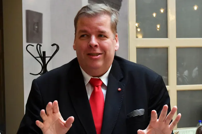 Schmuck Andor elindul az V. kerület polgármesteri székéért