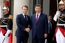 Macron szerint Európa jövője függ attól, hogy kiegyensúlyozott lesz-e a viszony Kínával