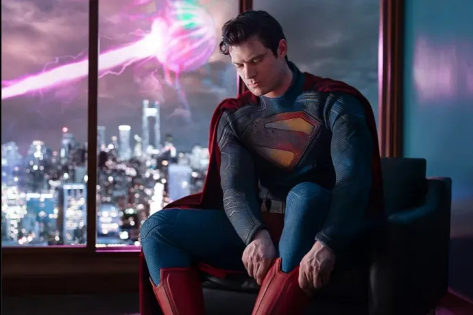 Superman visszakaphatta a piros alsógatyáját