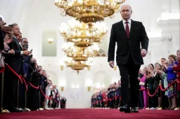 Putyin beiktatására tovább élesítették a civilekkel szemben bevethető, külföldi ügynökök elleni törvényt