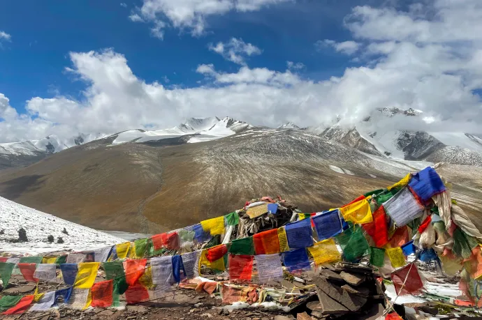 Két magyar hegymászó kalandjai Kis-Tibet nagy csúcsain