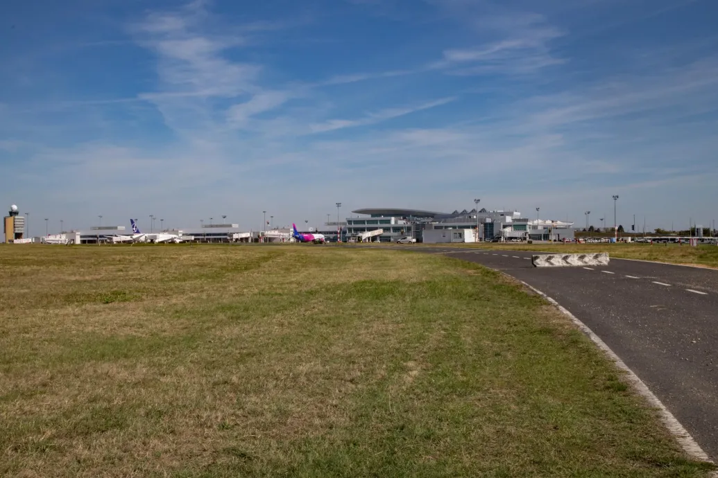 Ferihegyen kezdődnek a kínai elnök miatti nagy budapesti lezárások