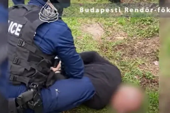 Elfogták azt a férfit, aki 27 millió forintos kárt okozott jegyautomatákban