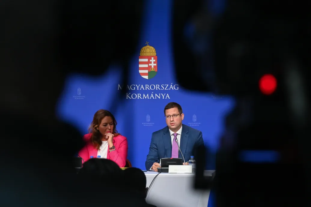 Elindult a kormányinfó