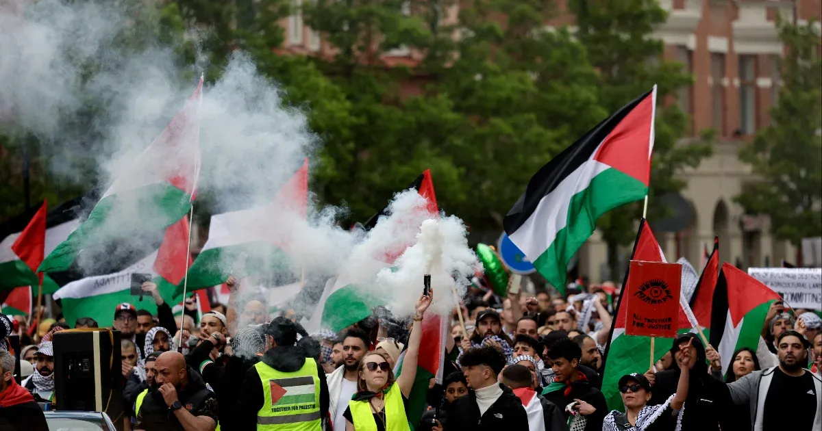 Fejbe verték az izraeli Ynet riporterét egy palesztinpárti tüntetésen Malmőben