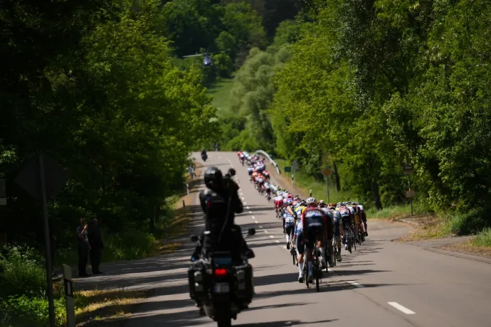 A Bükk és a Mátra hegyei között tekert a mezőnyt a harmadik szakaszon – Fotó: Facebook / Tour de Hongrie