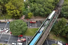 Összeütközött két vonat Buenos Airesben, legalább 90-en megsérültek