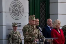 A vezérkari főnök arról beszélt a honvéd tisztjelölteknek, hogy a hadseregnek konfliktusra kell készülnie