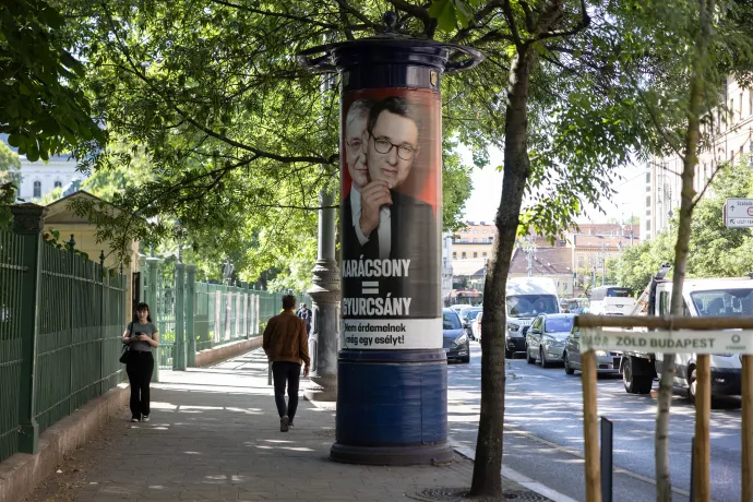 Fideszes kampányplakát 2024. május 13-án – Fotó: Németh Sz. Péter / Telex