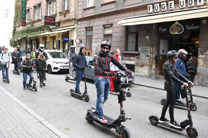 Nyártól kötelező biztosítás kell egyes elektromos rollerekre