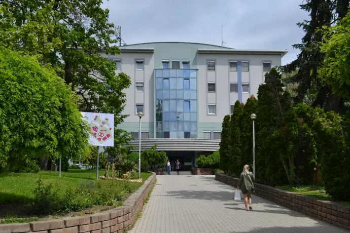Sopronban nem tudnak fül-orr-gégészeti műtéteket végezni, a betegeket két másik kórházba irányítják át